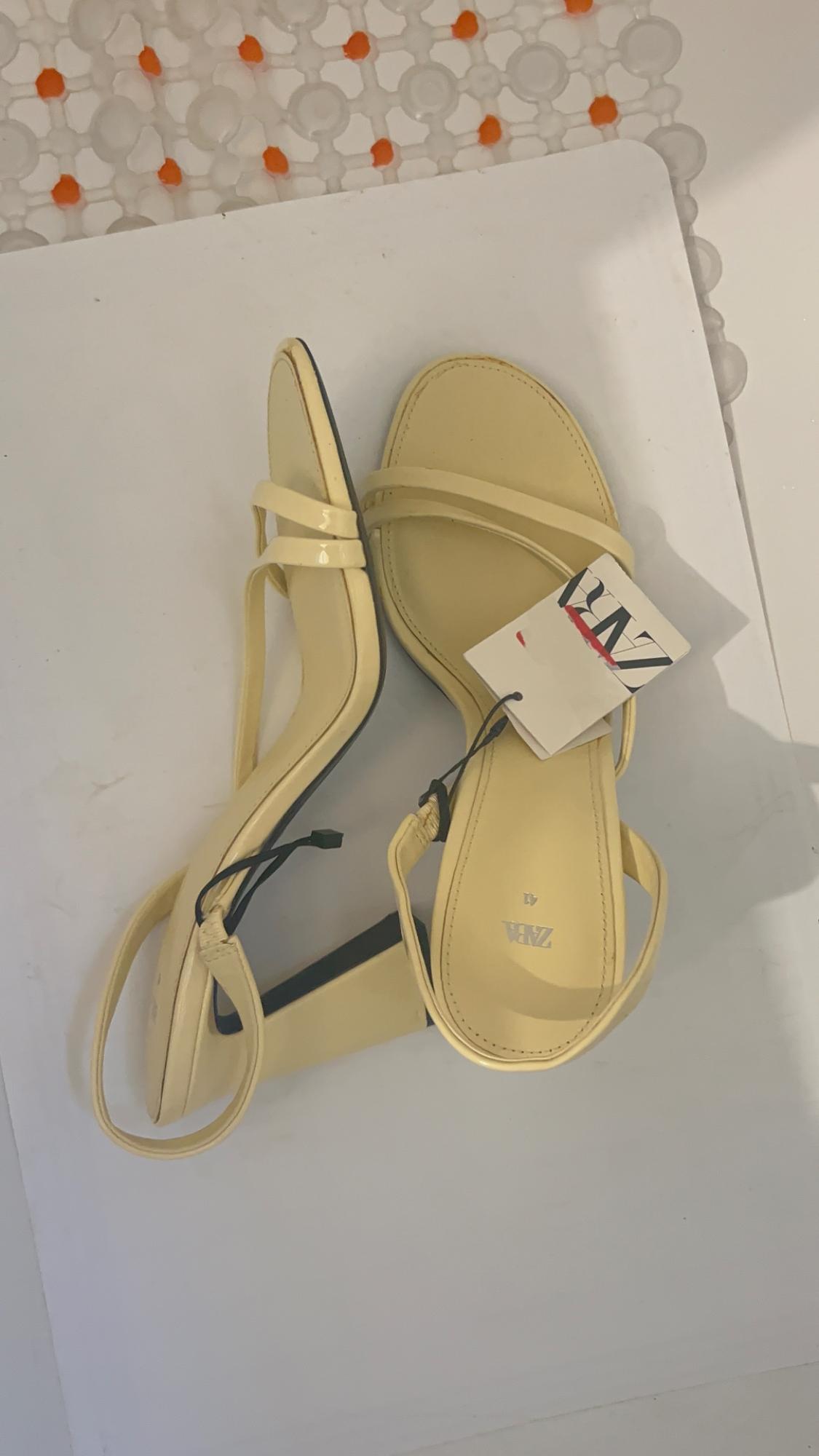 SANDALES ZARA EN SIMILICUIR LISSE 41 - Image 3