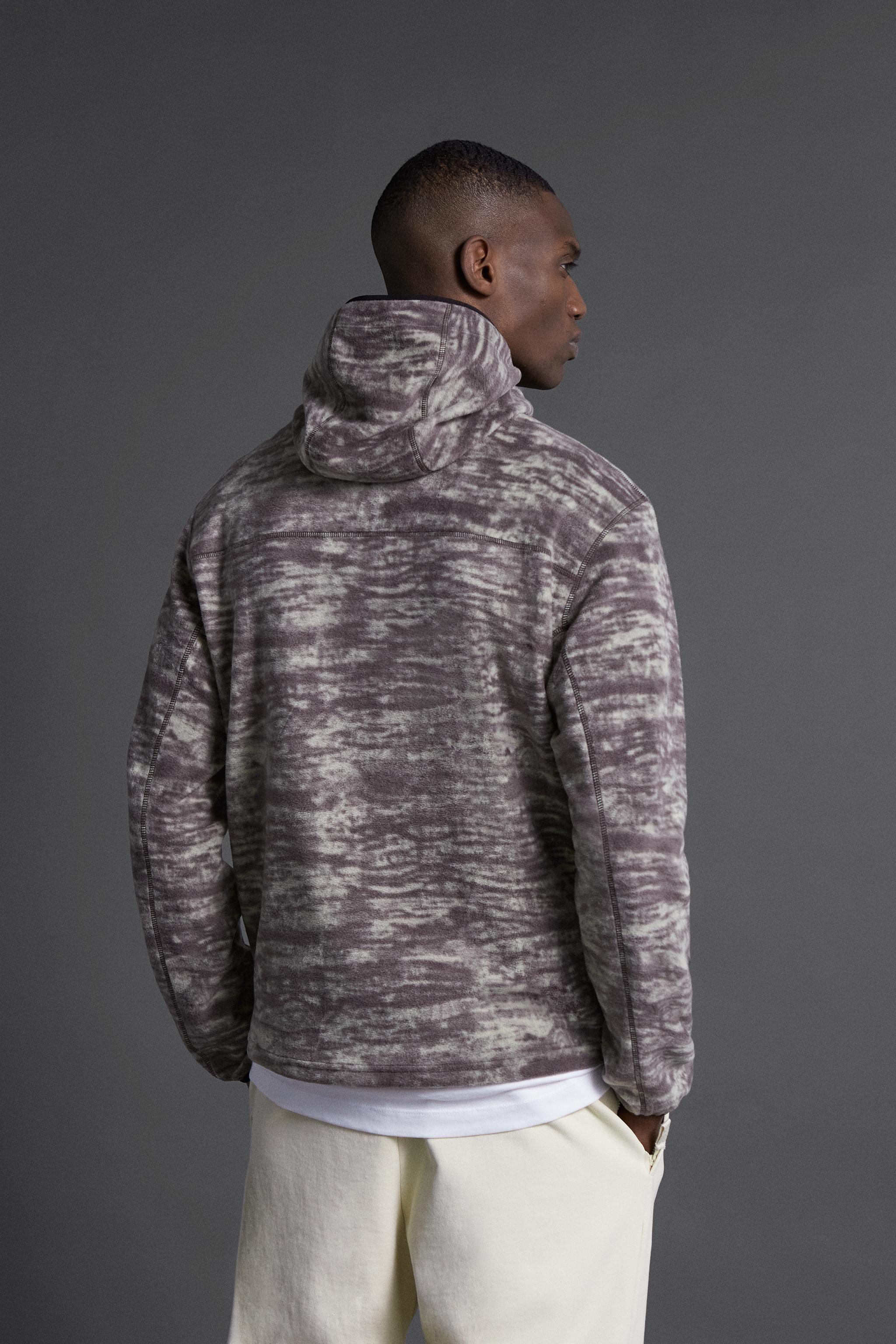 ABSTRACT JACQUARD FLEECE JACKET