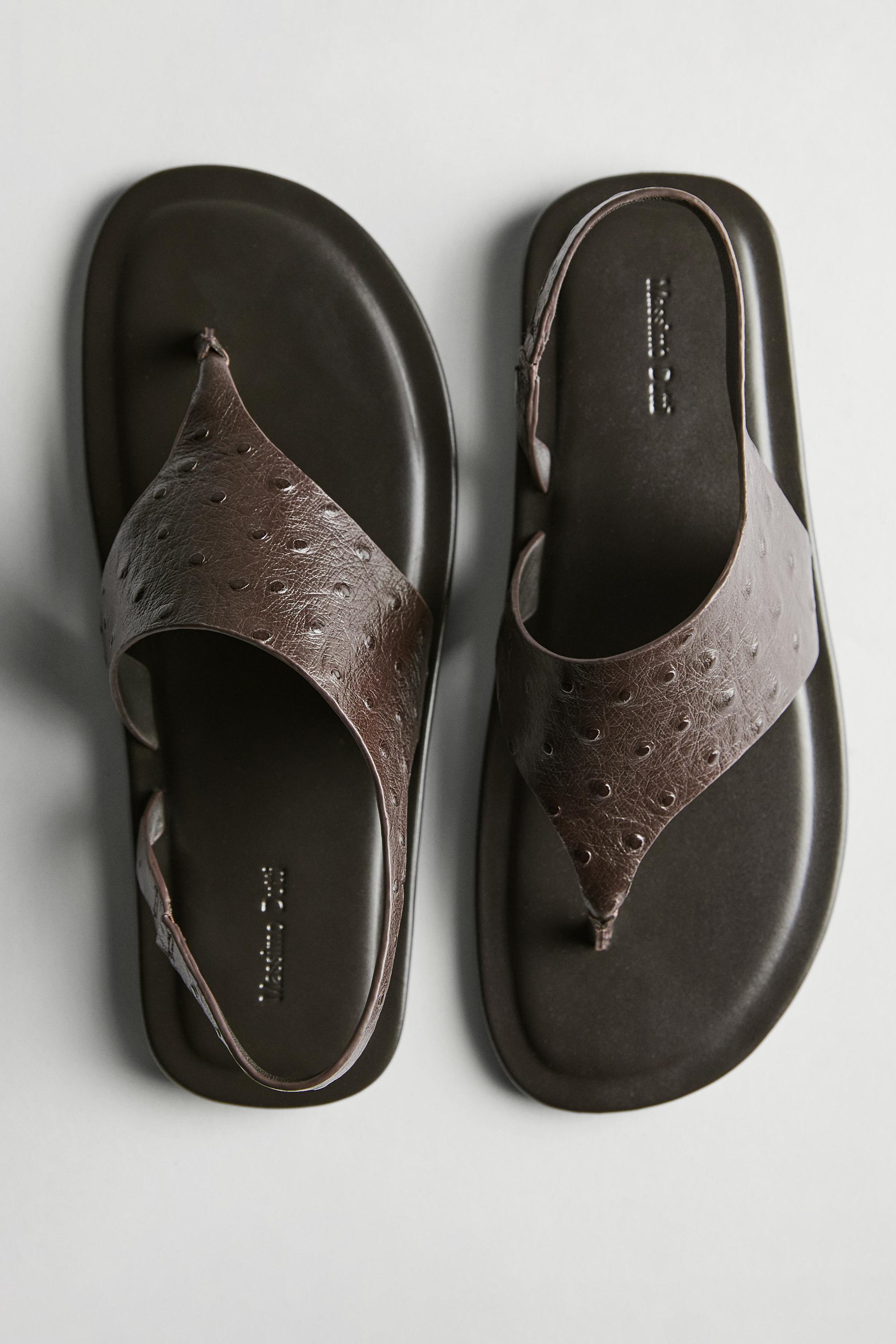 Embossed animal print sandals — Brown