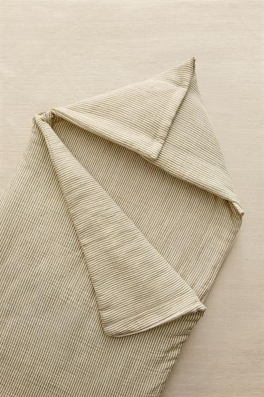 STRIBET BABYKØREPOSE I MUSSELIN - grøn fra Zara