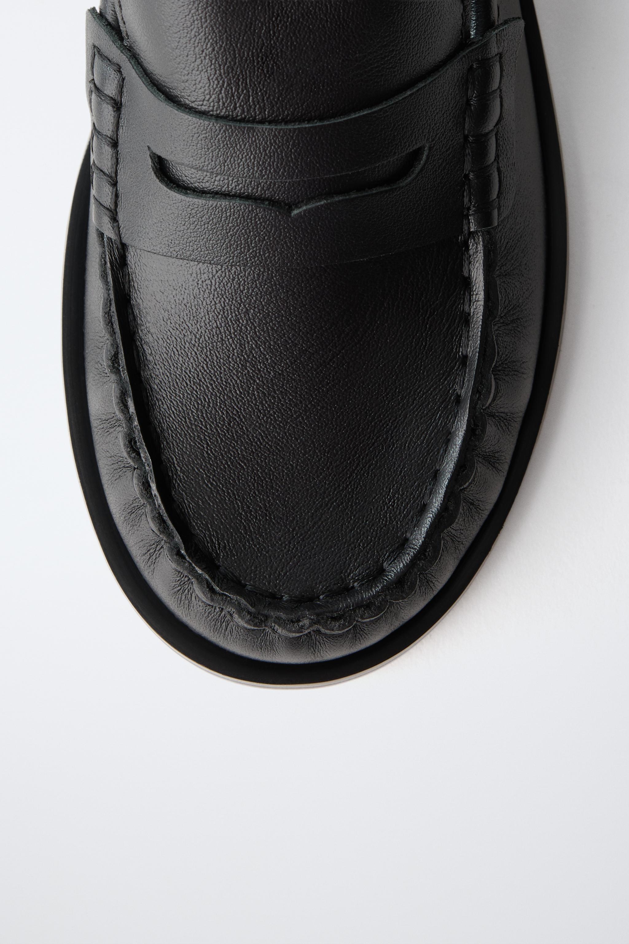 LEATHER LOAFERS