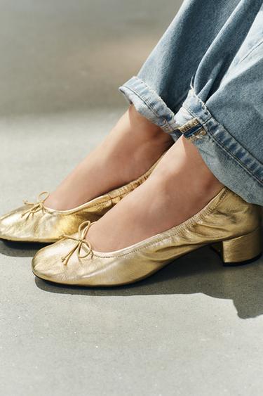 METALLIC EFFECT LEATHER HEELLED BALLET FLATS - Golden by Zara
