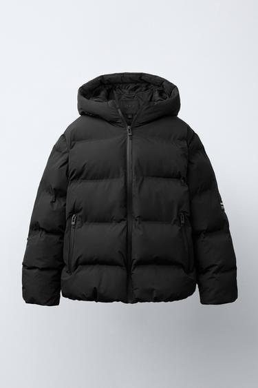 ABRIGO ACOLACHADO ETIQUETA WATER REPELLENT - Negro de Zara