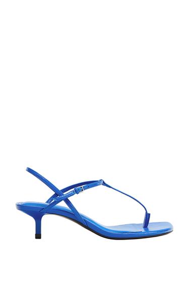 SANDALIA TACÓN TIRA - Azulón de Zara