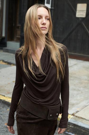 DRAPED T-SHIRT WITH LYOCELL - Chocolate by Zara