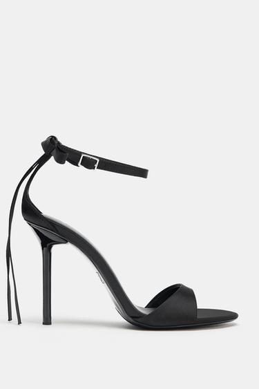 SANDALIA PULSERA LAZO - Negro de Zara