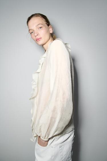 CHEMISE À VOLANTS ZW COLLECTION - Écru de Zara - Image 3