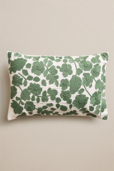 EMBROIDERED FLORAL THROW PILLOW COVER — Neon green 1