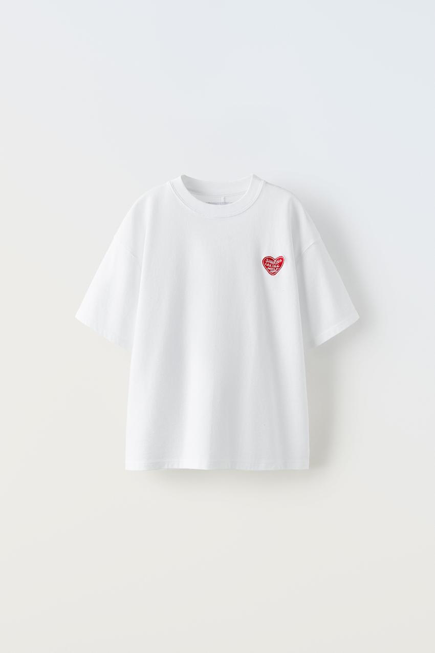 Camiseta con bordado 'corazón