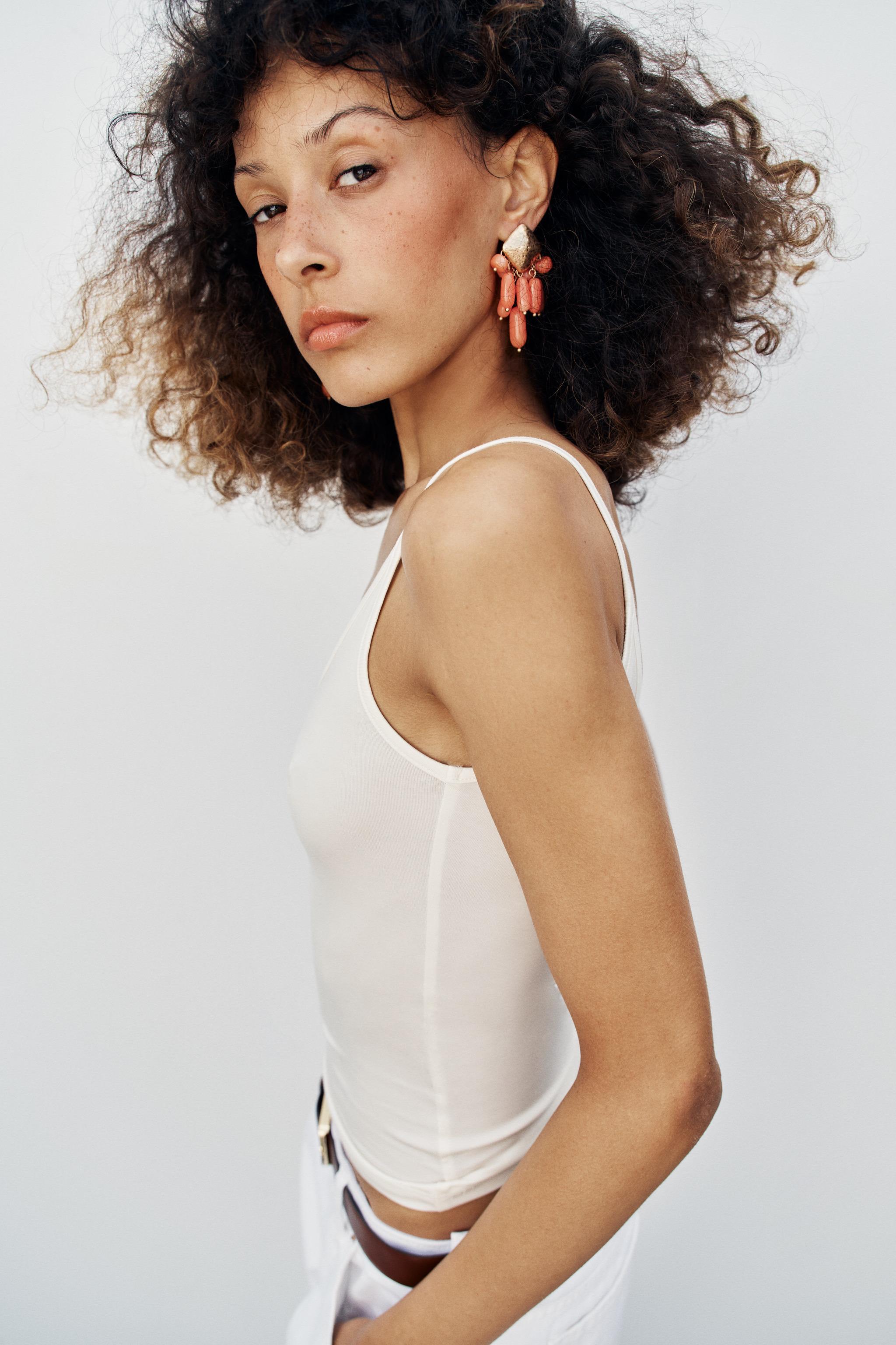 Женские аксессуары Zara BEADED RHOMBUS EARRINGS