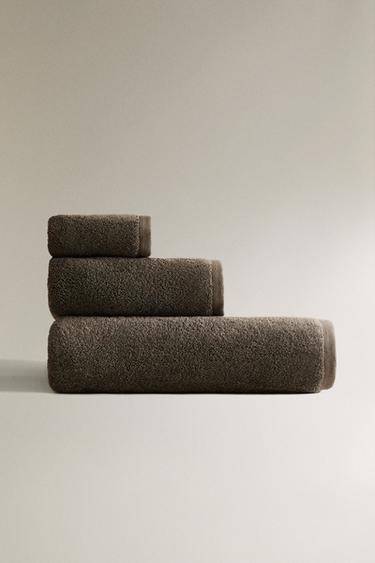 Zara EXTRA SOFT COTTON BATH TOWEL (700 GXM²) - Dark mink