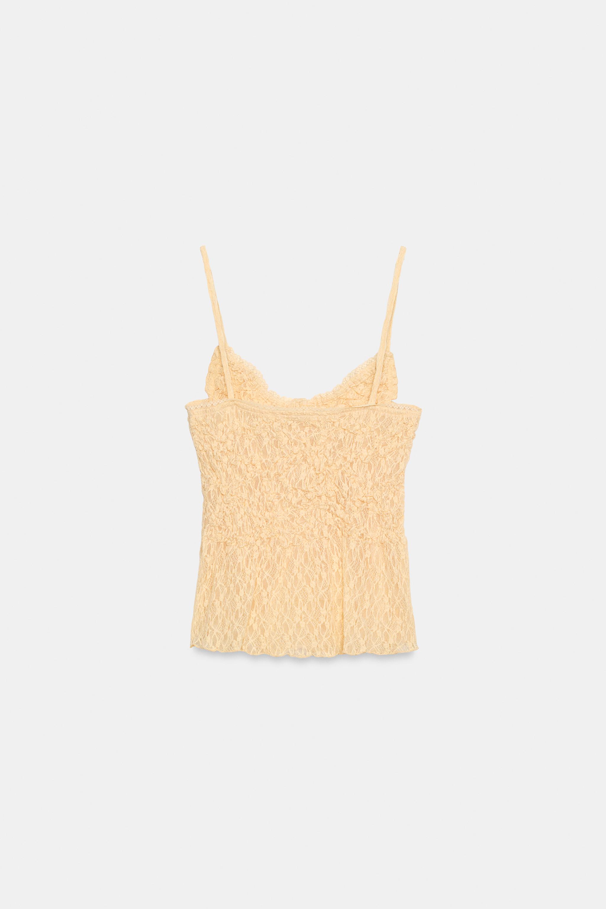 LACE RUCHED TOP