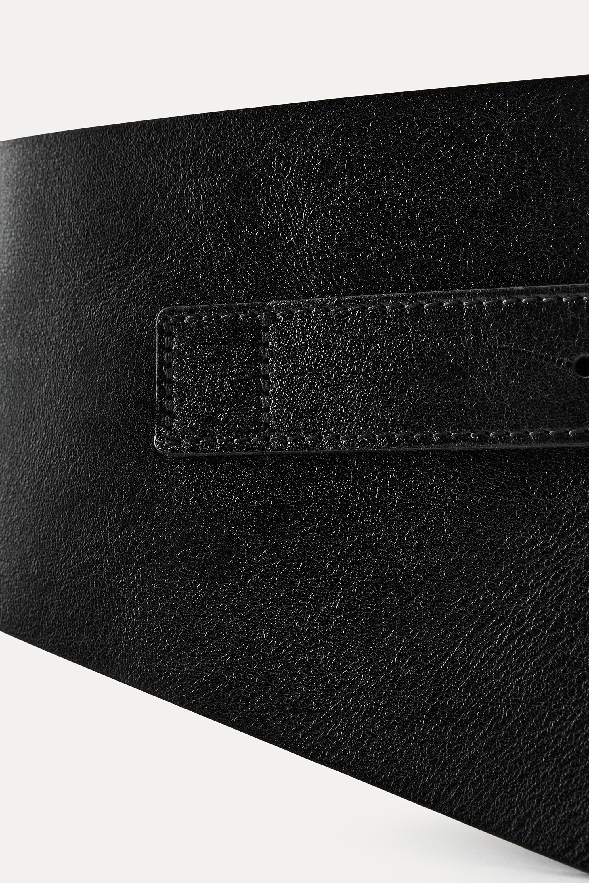 【ZARA】レザーサッシュベルト オーバルバックル 6399/005/800 LEATHER SASH BELT WITH OVAL BUCKLE - Black | ZARA United States