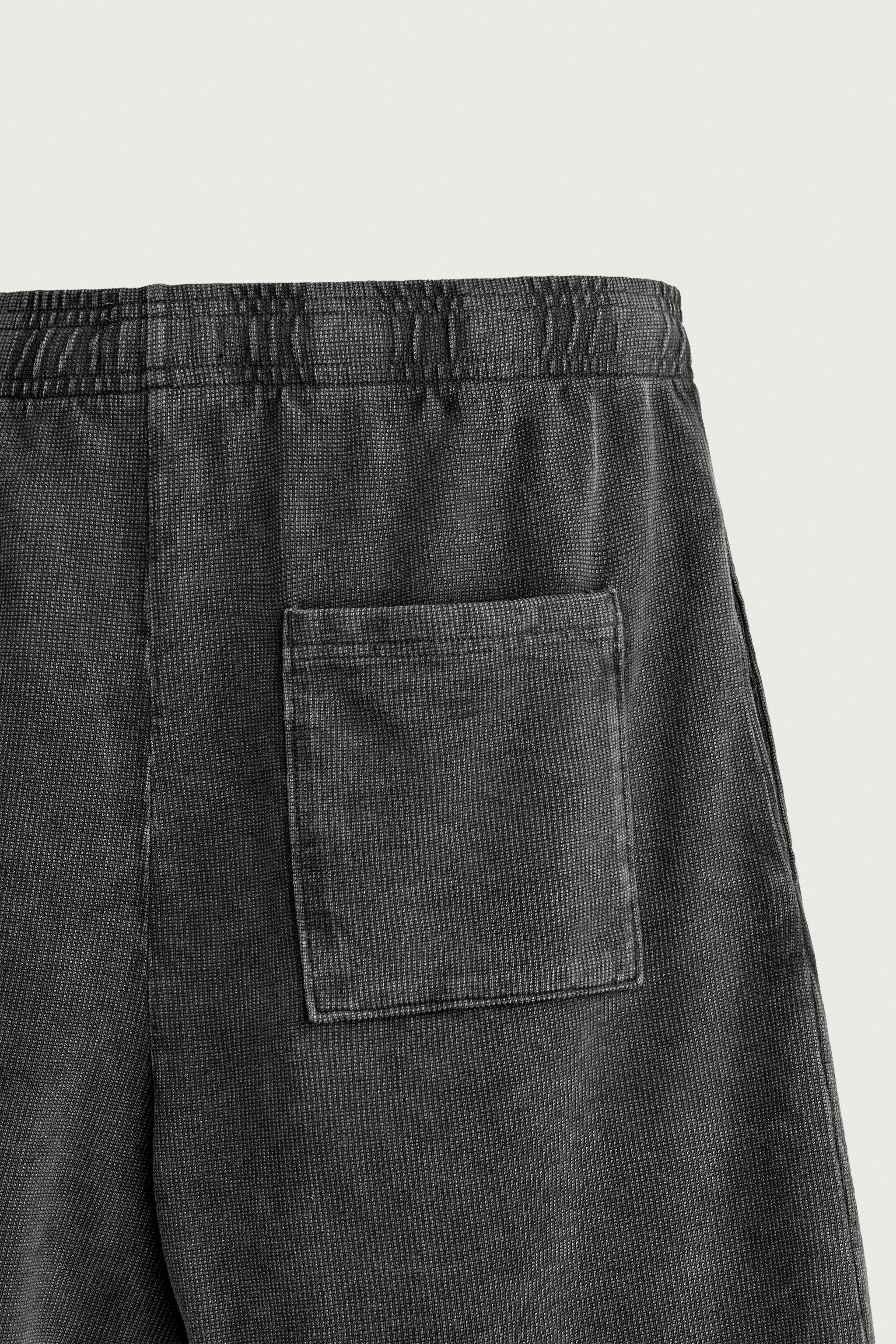 WASHED WAFFLE TEXTURE SWEATSHORTS