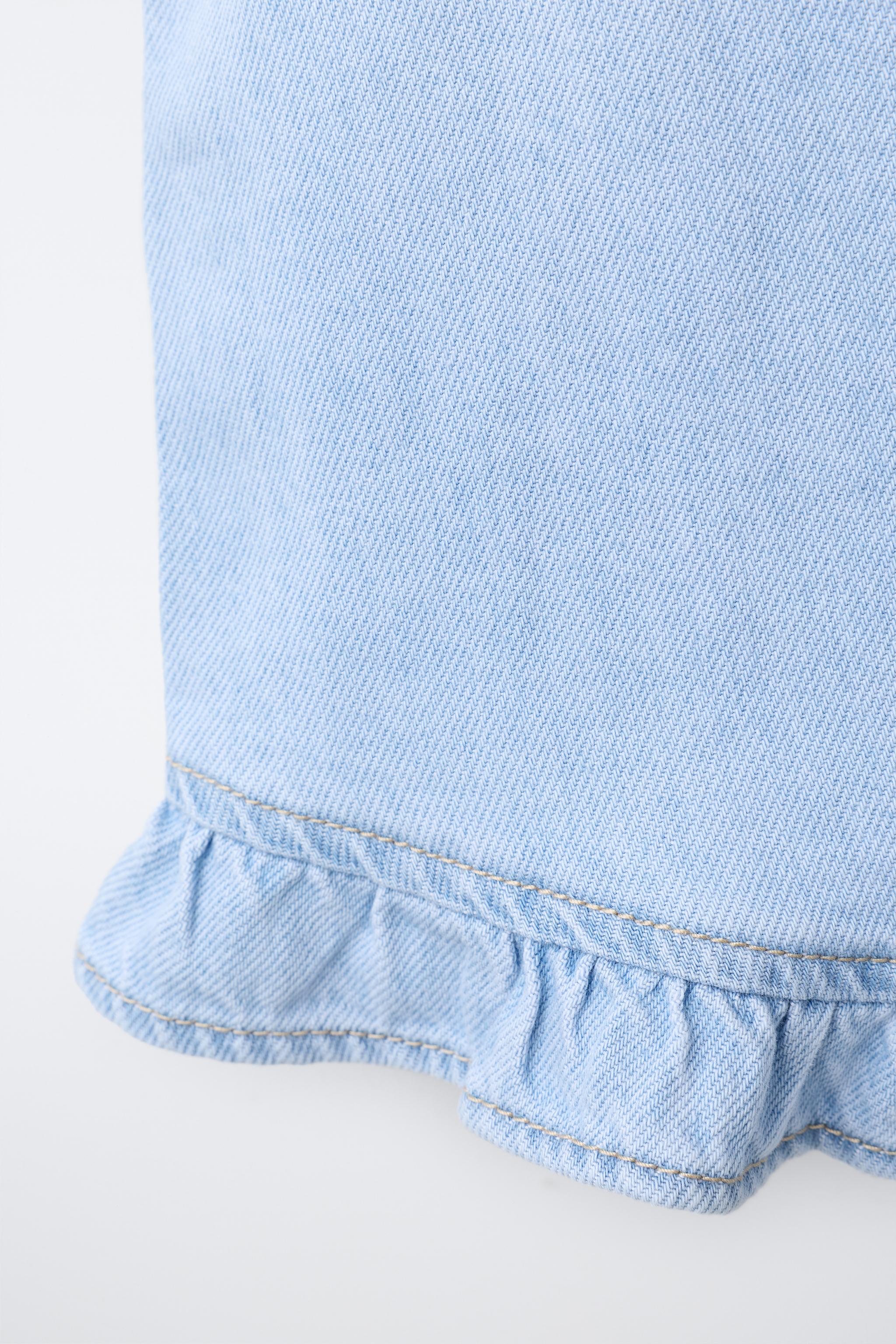 RUFFLED DENIM TOP