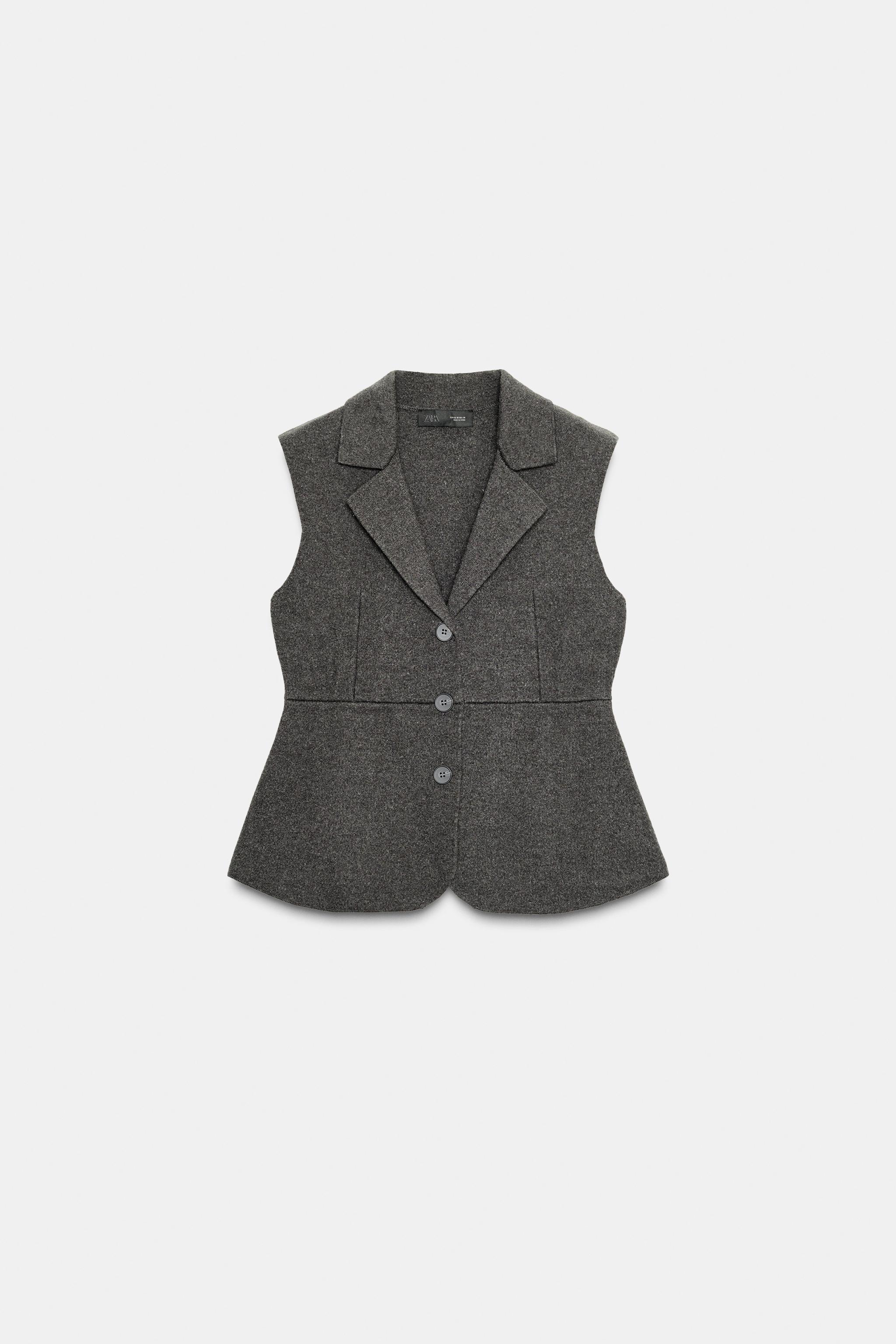 TAILORED KNIT VEST