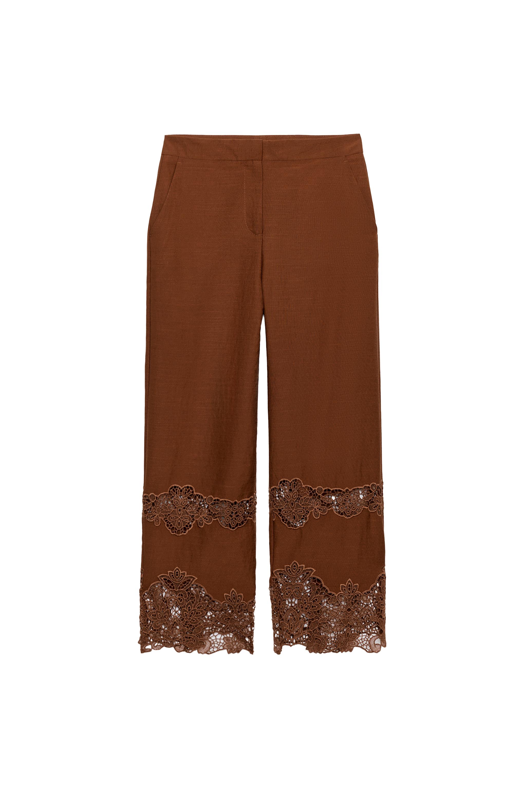 PANTALÓN BORDADOS PERFORADOS