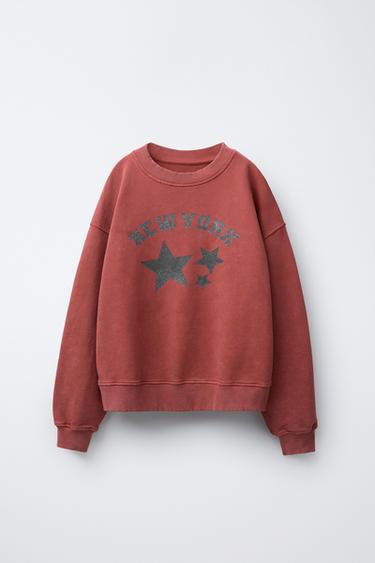 WASHED EFFECT SWEATSHIRT WITH SHINY STARS - Reddish by Zara