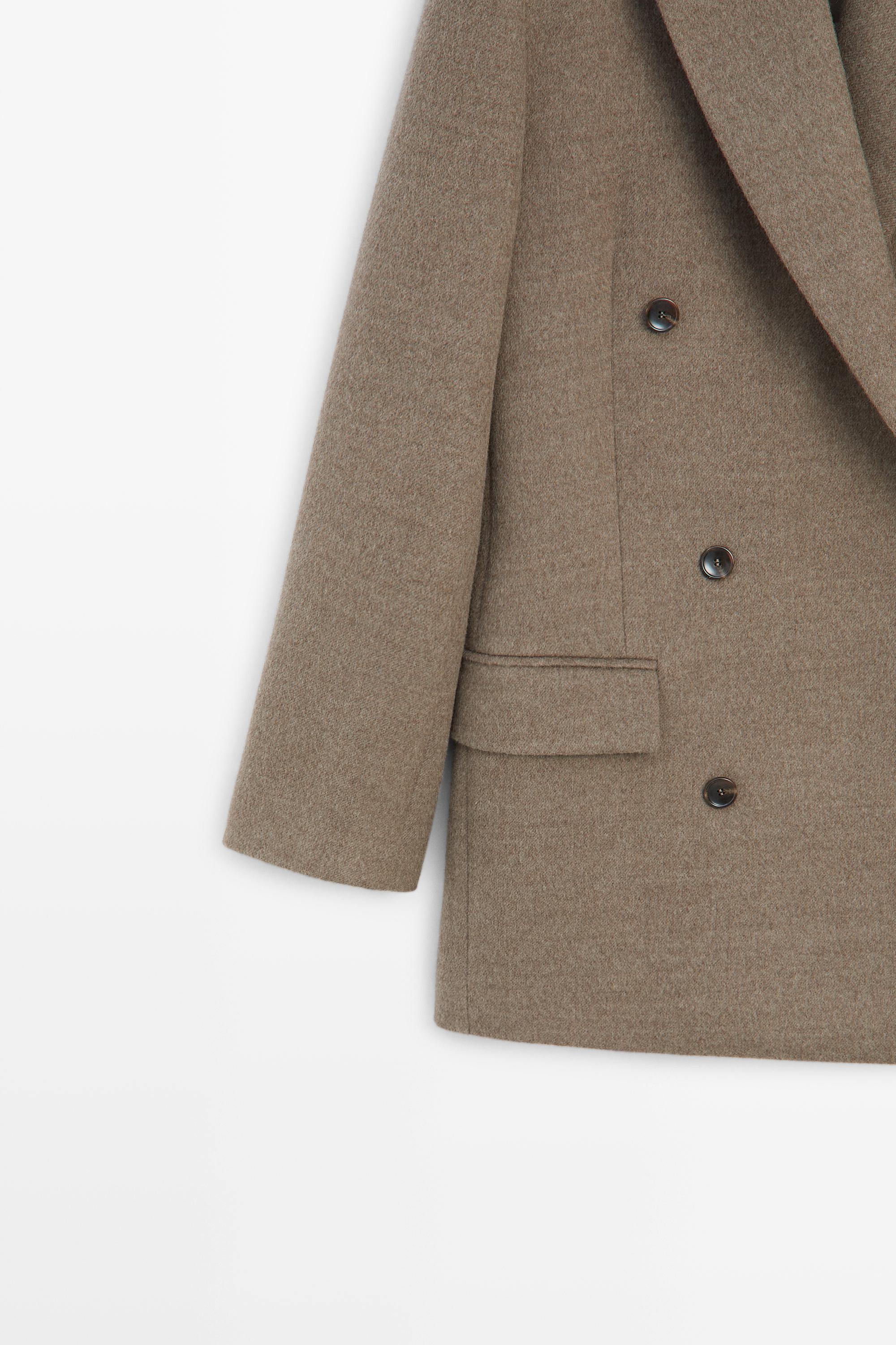 Medium wool blend double-breasted coat