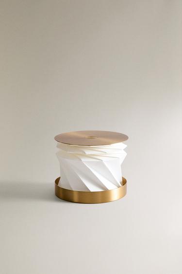 LAMPE MÉTAL PLIABLE SANS FIL - Or de Zara - Image 2