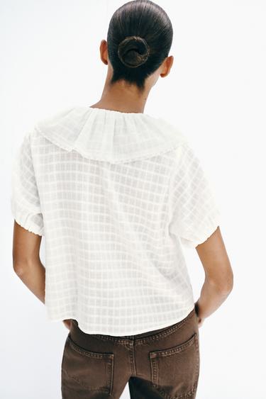 BLOUSE À VOLANTS ET LACETS - Blanc cassé de Zara - Image 4