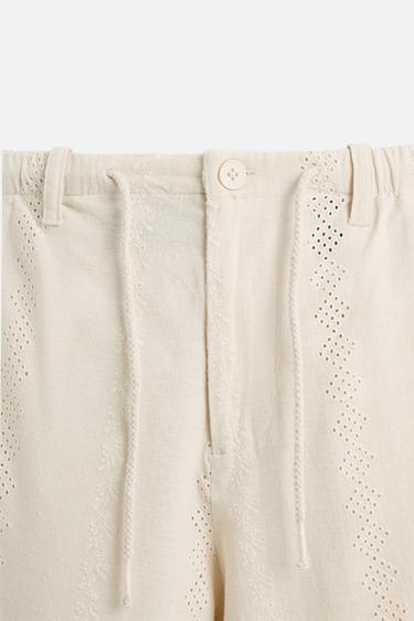 PANTALON COTON ET LIN BRODÉ ET PERFORÉ - Beige clair de Zara - Image 8