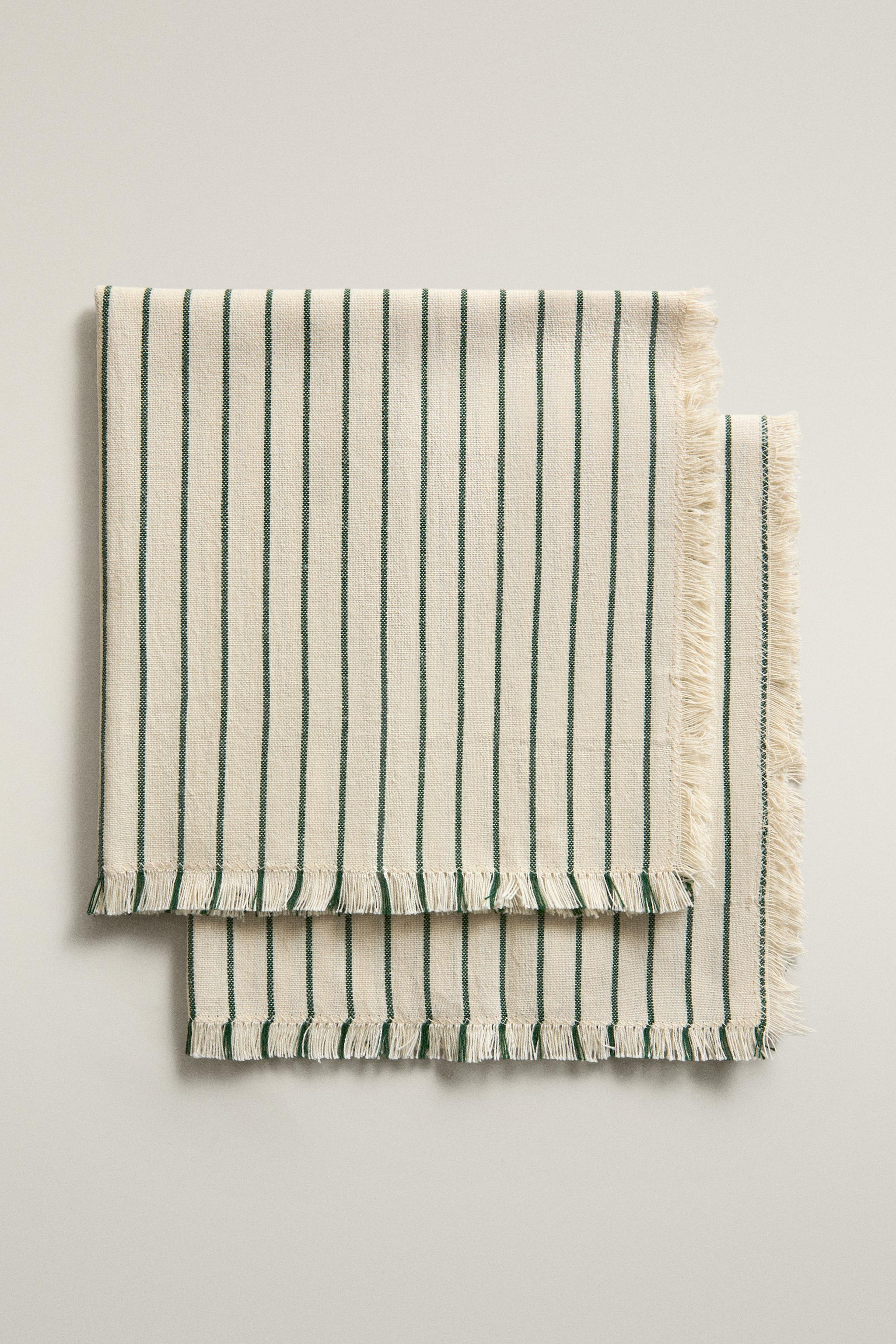 PACK OF STRIPED NAPKINS WITH FRINGE (PACK OF 2)