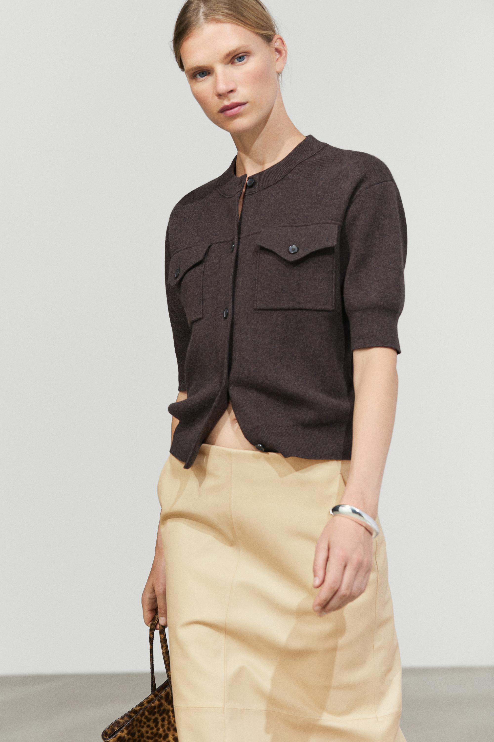 Short sleeve knit cardigan with pockets