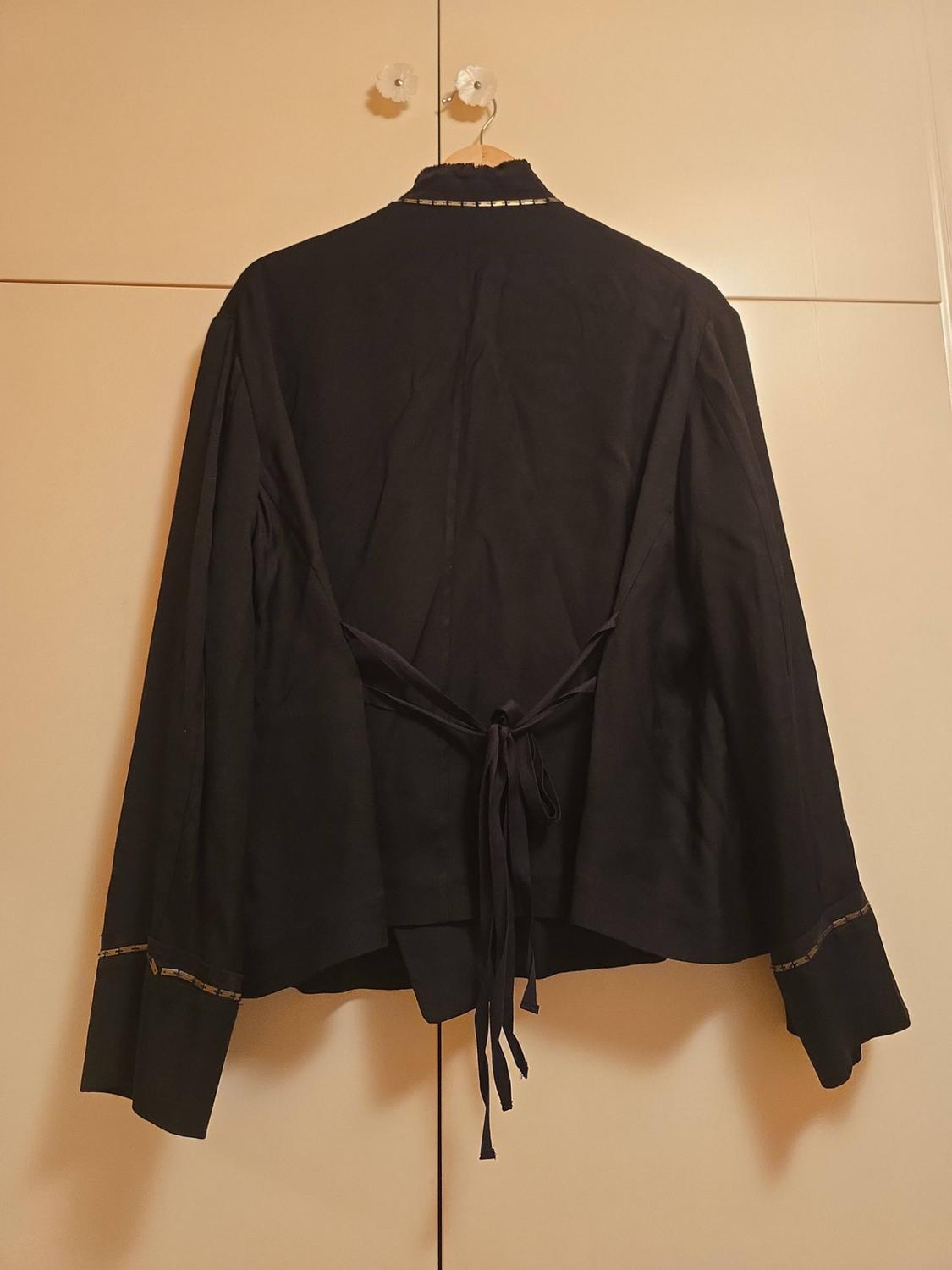 SHORT TRENCH COAT - LIMITED EDITION - Image 2