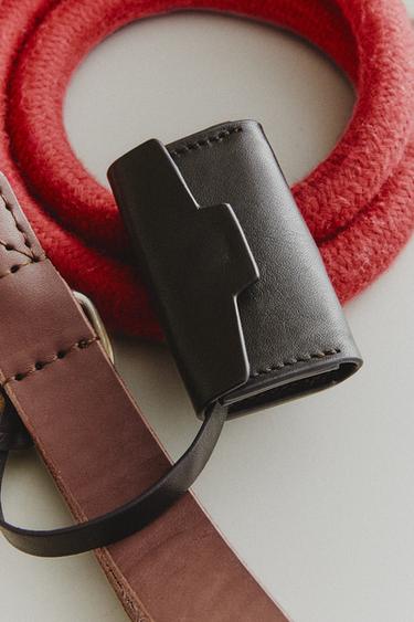 {navn} - {farge} for Zara