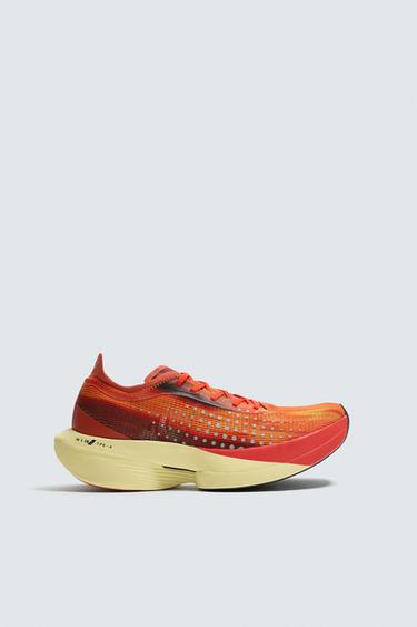 ZAPATILLA DE MARATÓN - Naranja de Zara