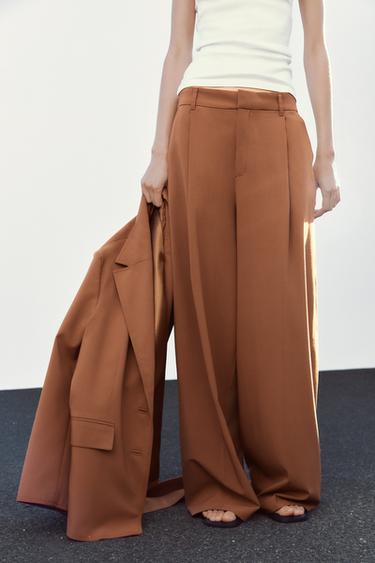 PANTALON À PLIS - Caramel de Zara