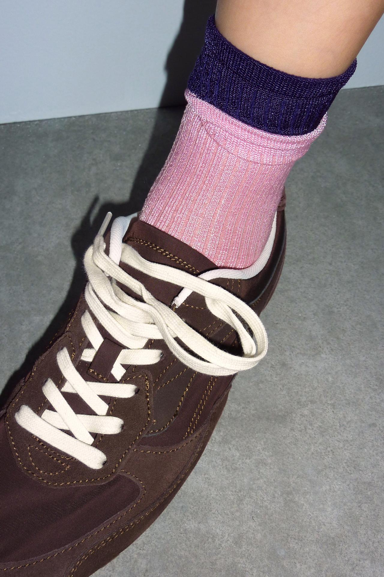 LAYERED-EFFECT RIBBED SOCKS — Pink