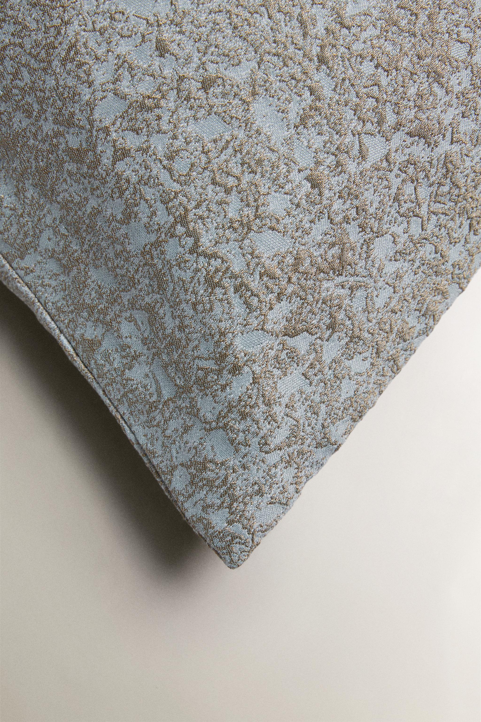 FLORAL JACQUARD CUSHION COVER — Grey / Blue