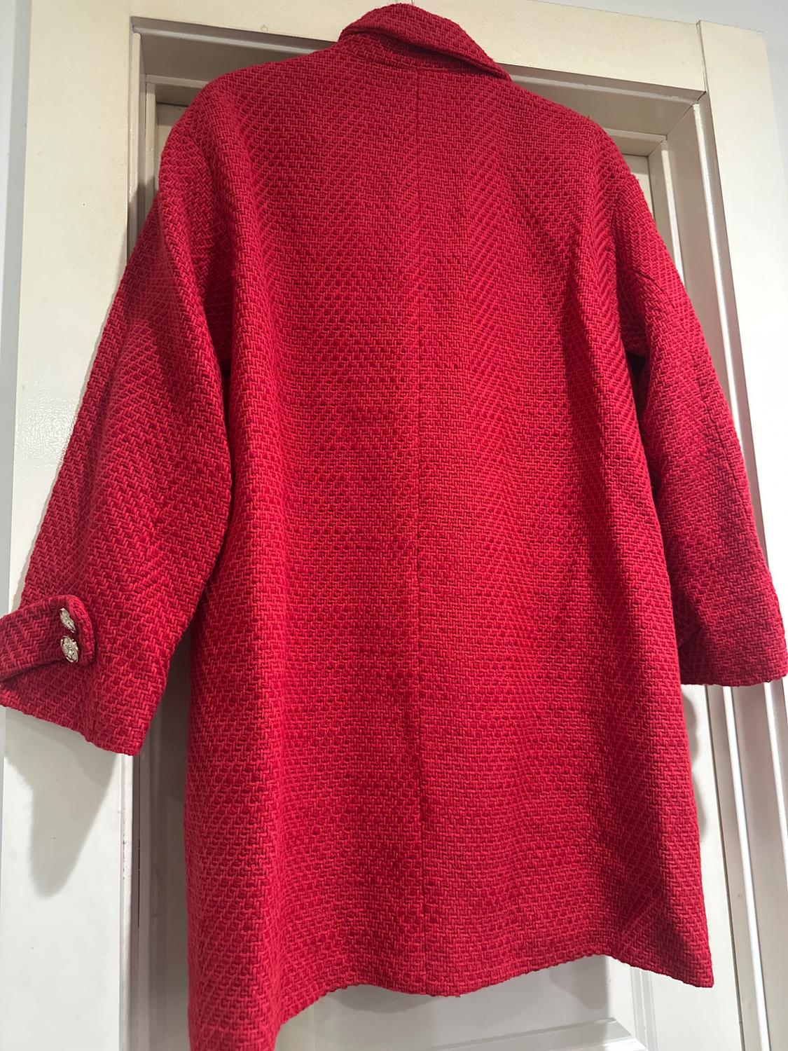 GOLD BUTTON TEXTURED COAT - Image 5