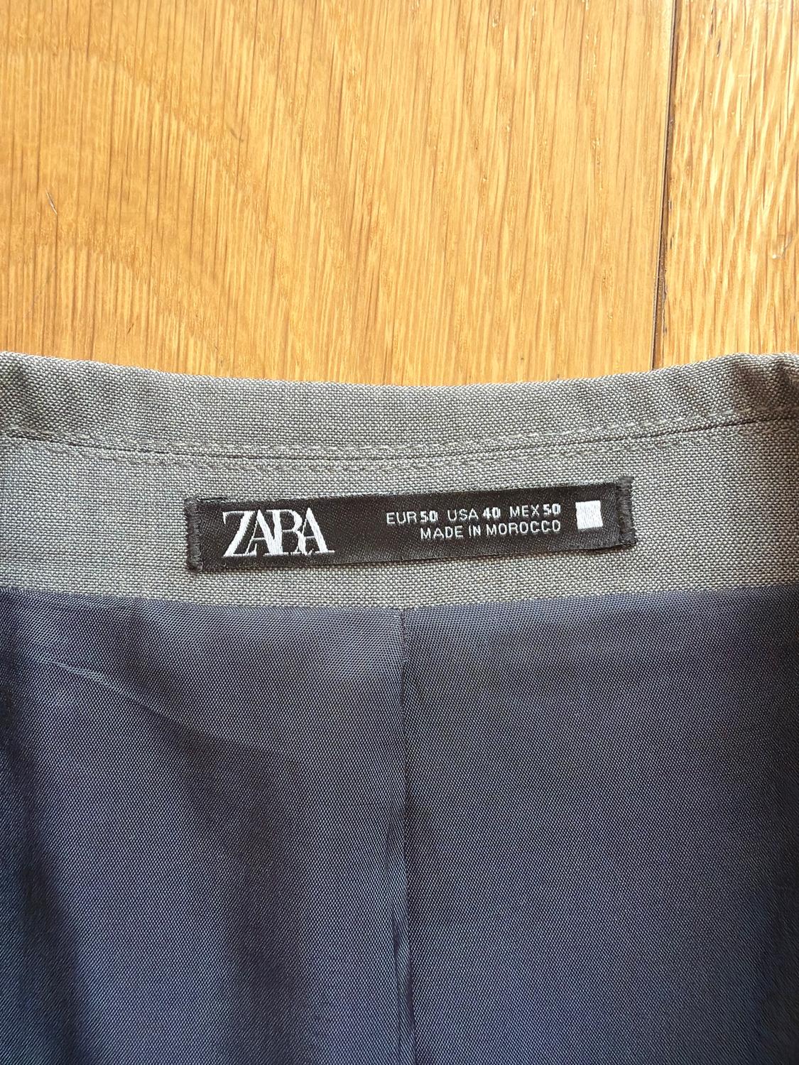 GRAY HIDDEN BUTTONS BLAZER - Image 2