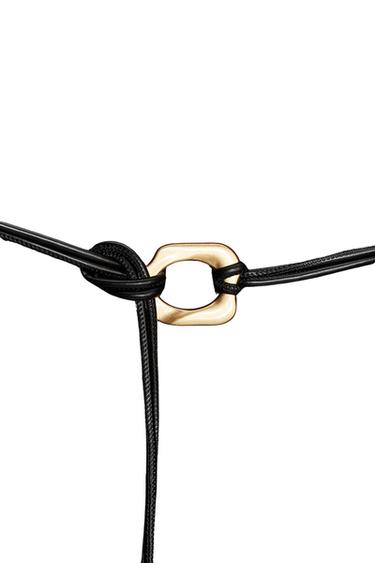 VESTIDO PUNTO CINTURÓN - Negro de Zara