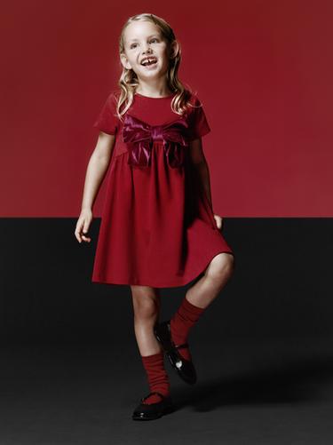 VESTIDO PUNTO ROMA LAZO VELVET - Rojo oscuro de Zara