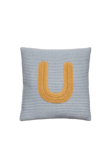 KINDERKISSEN BESTICKTER BUCHSTABE U - Hellblau von Zara