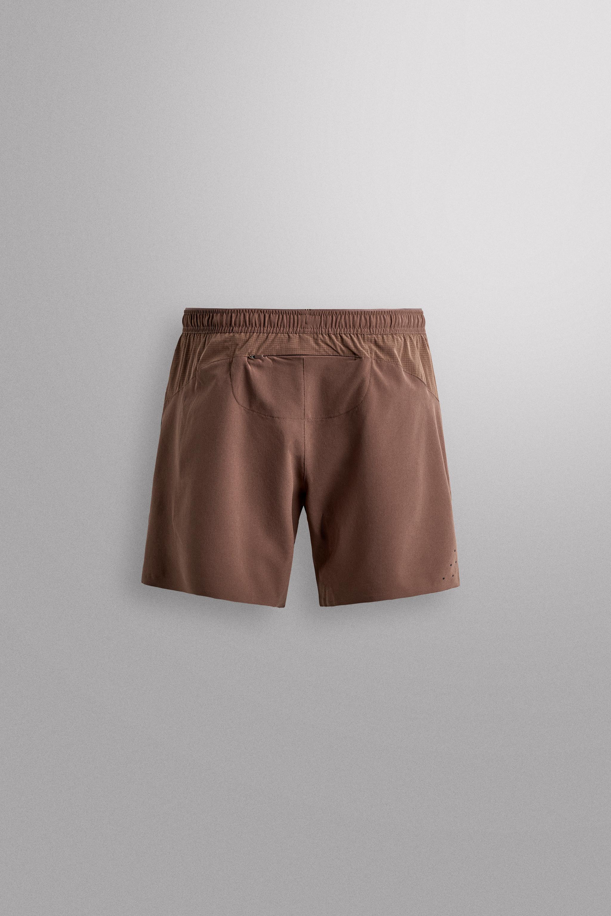 ベーシック トレーニング ショートパンツ 7インチ - ダークレッド