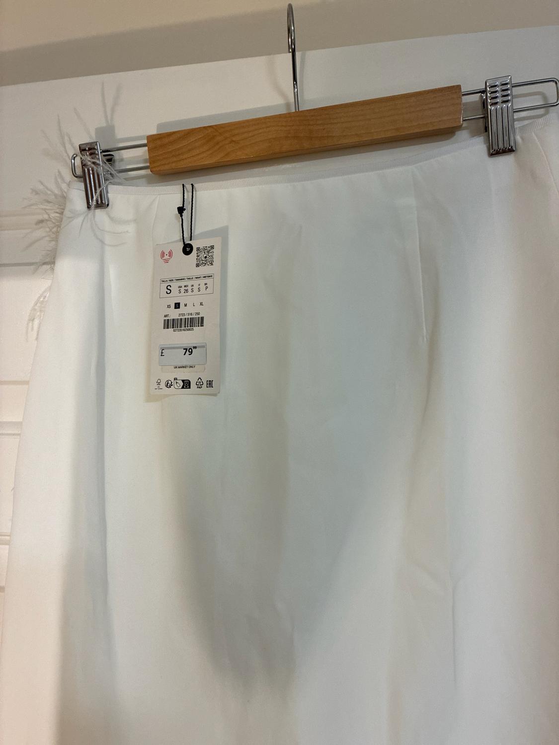 ZW COLLECTION FEATHER MIDI SKIRT - Image 3