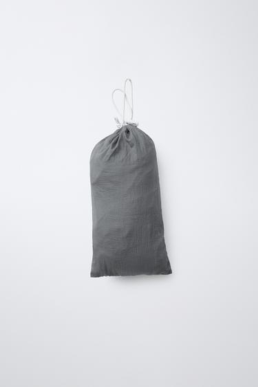 LIGHTWEIGHT PACKAWAY WINDBREAKER - Grey by Zara