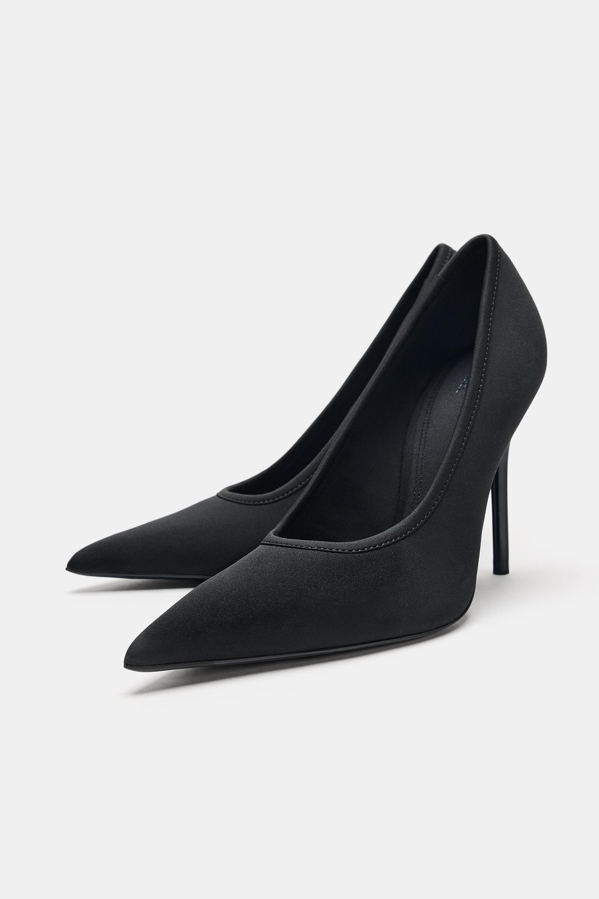 HEELED SHOES