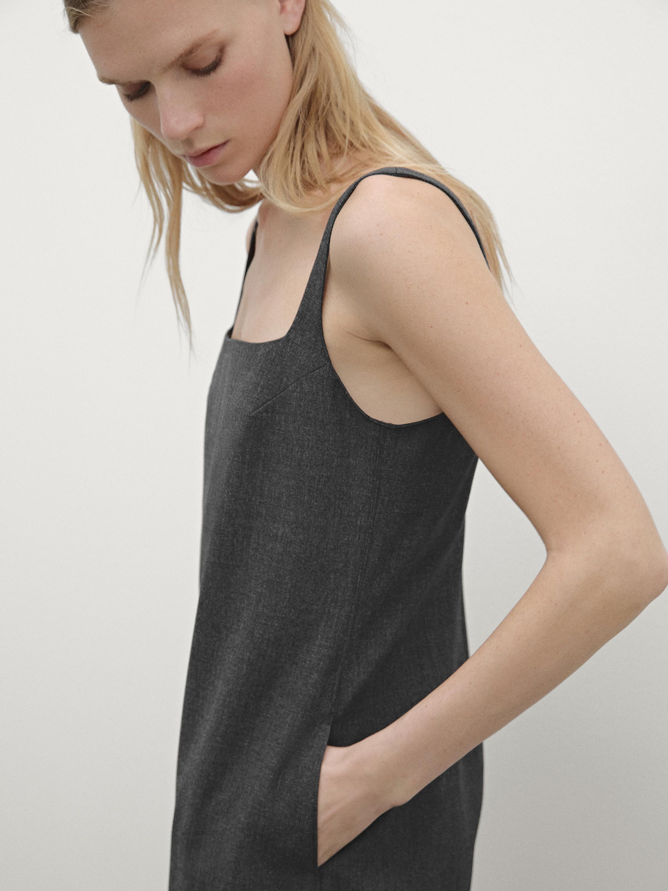 Robe courte à bretelles