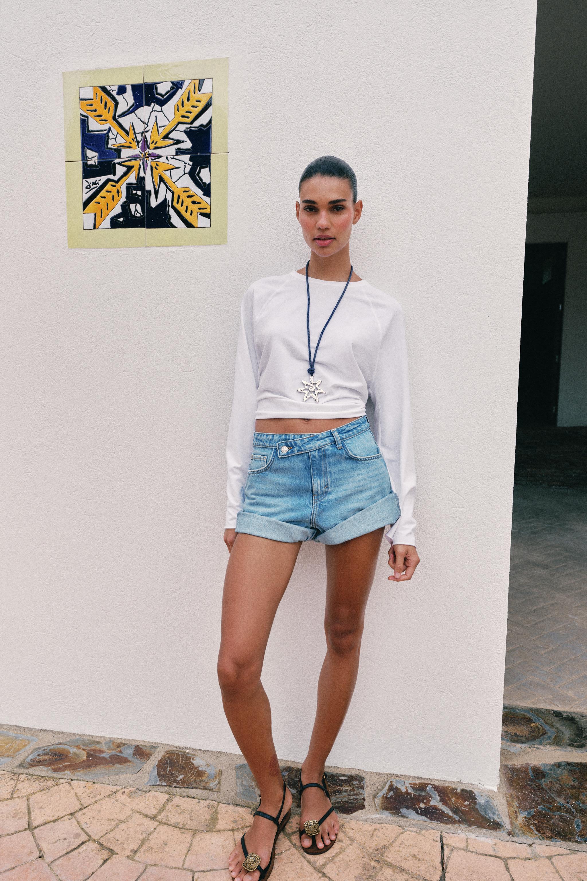 Z1975 CROSSOVER WAIST DENIM SHORTS