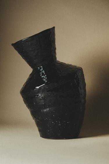 VASE INCLINÉ - Noir de Zara