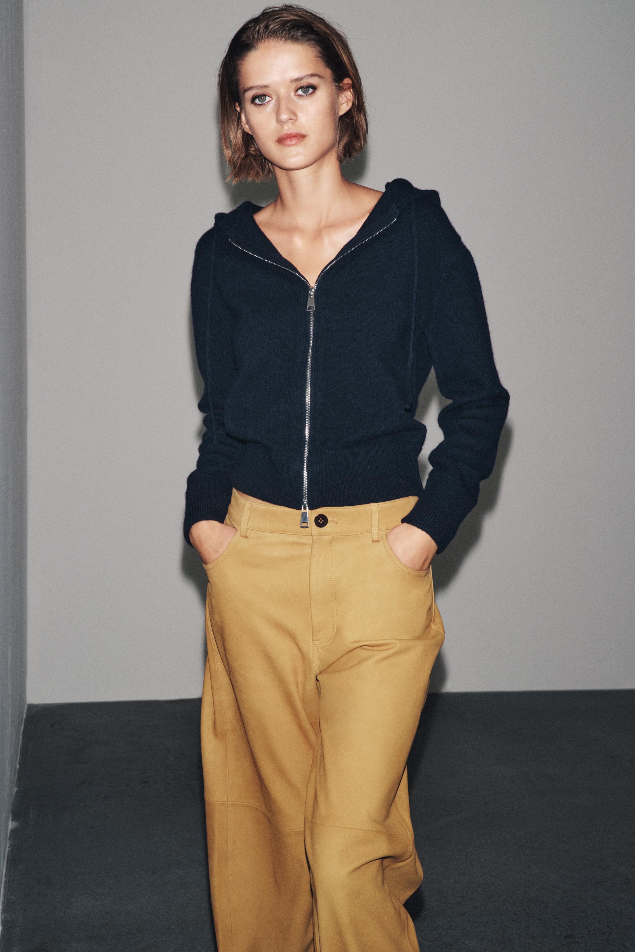 100% WOOL HOODIE SWEATSHIRT