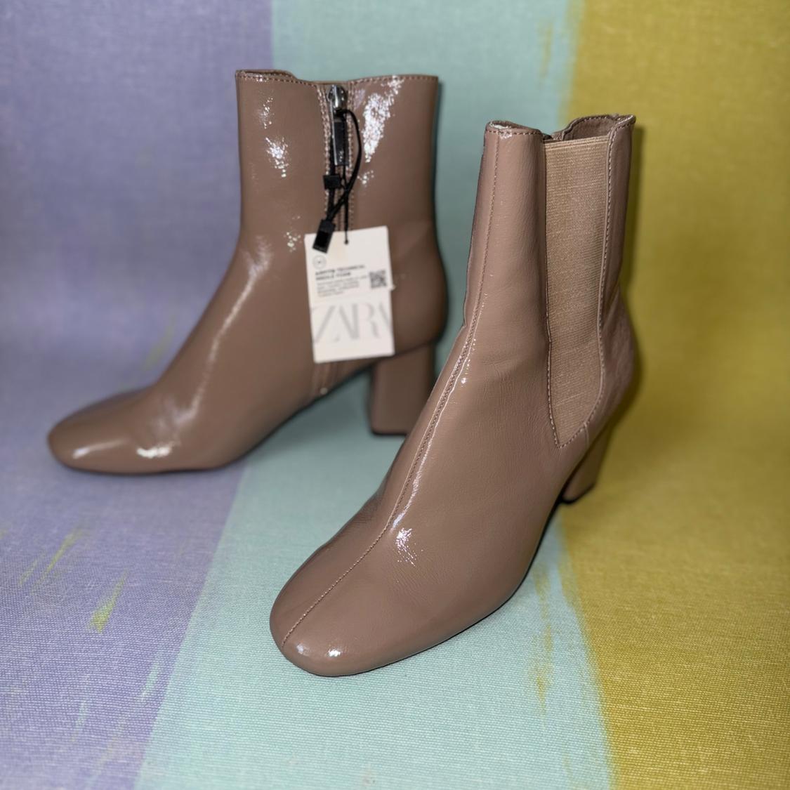HEELED BOOTIES - Image 2