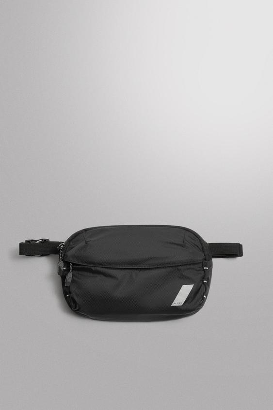 Zara SPORTSKA PREKLOPNA TORBA ZA STRUK – Crna – Slika 0