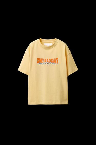 CAMISETA ESTAMPADO TEXTO - Amarillo de Zara - Imagen 0